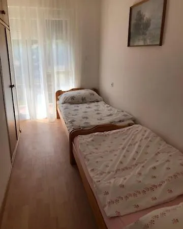 Balaton 138 *